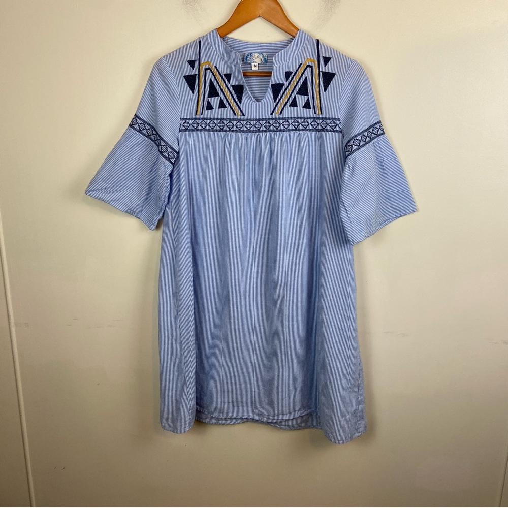 Embroidered White Blue Striped Pinstripe Shift Dress Lightweight Vacation Medium